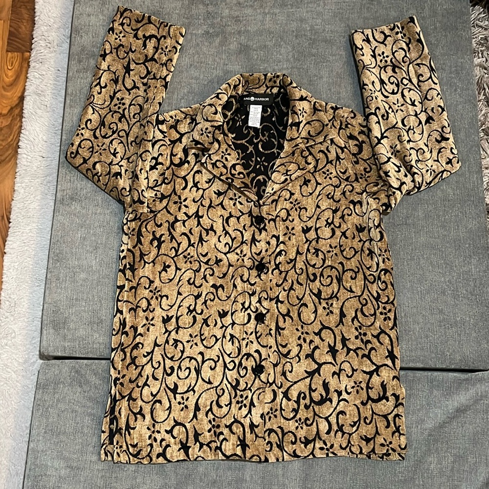 Sag harbor button up knit jacket camel with black design size 10 24-141